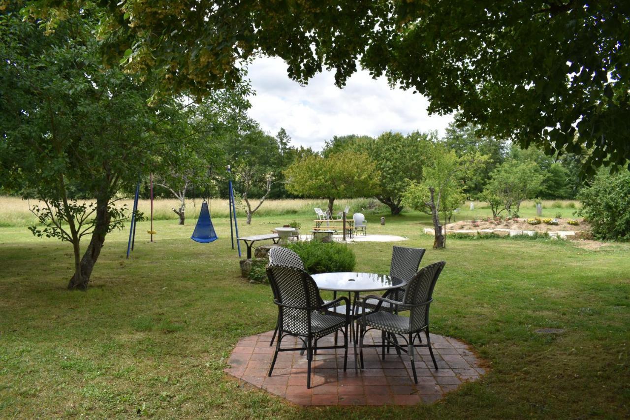 Bed and Breakfast Le Moulin Bleu Seigy Екстер'єр фото