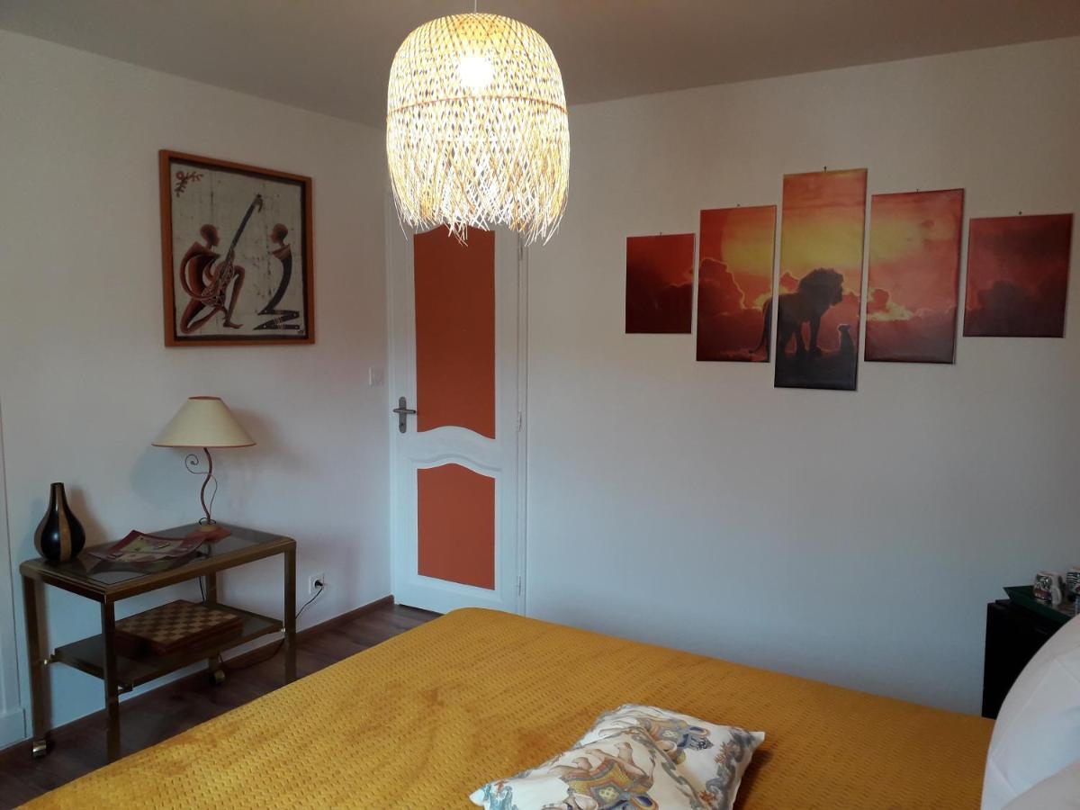 Bed and Breakfast Le Moulin Bleu Seigy Екстер'єр фото